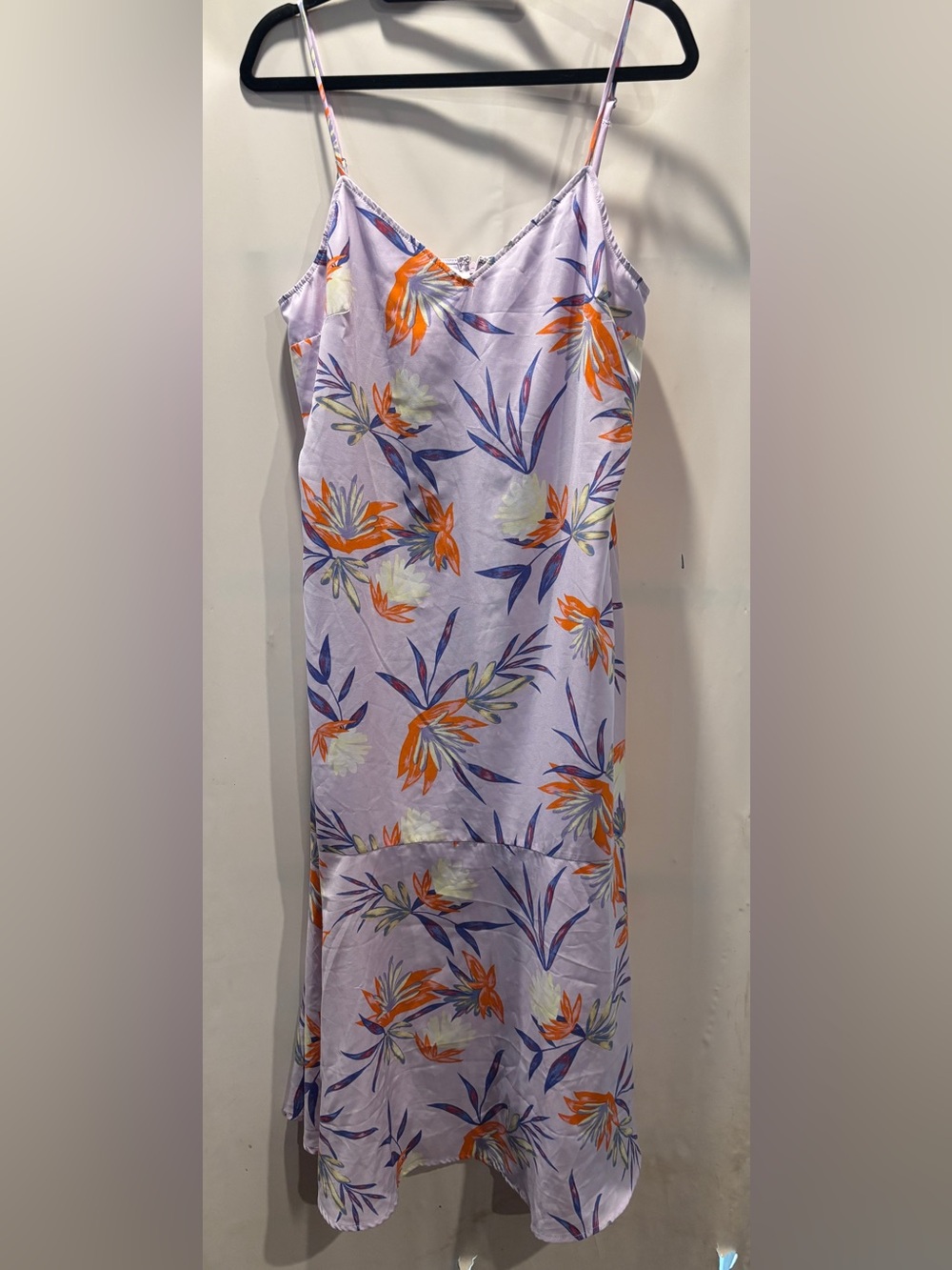 Lulu's Quinlynn Lavender
Floral Print Midi Dress